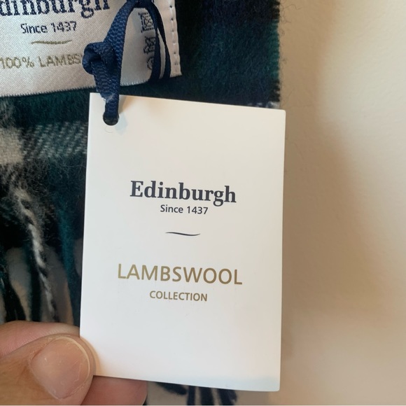 Edinburgh Tartan Plaid with fringe 100% lambswool blanket scarf - Picture 7 of 8